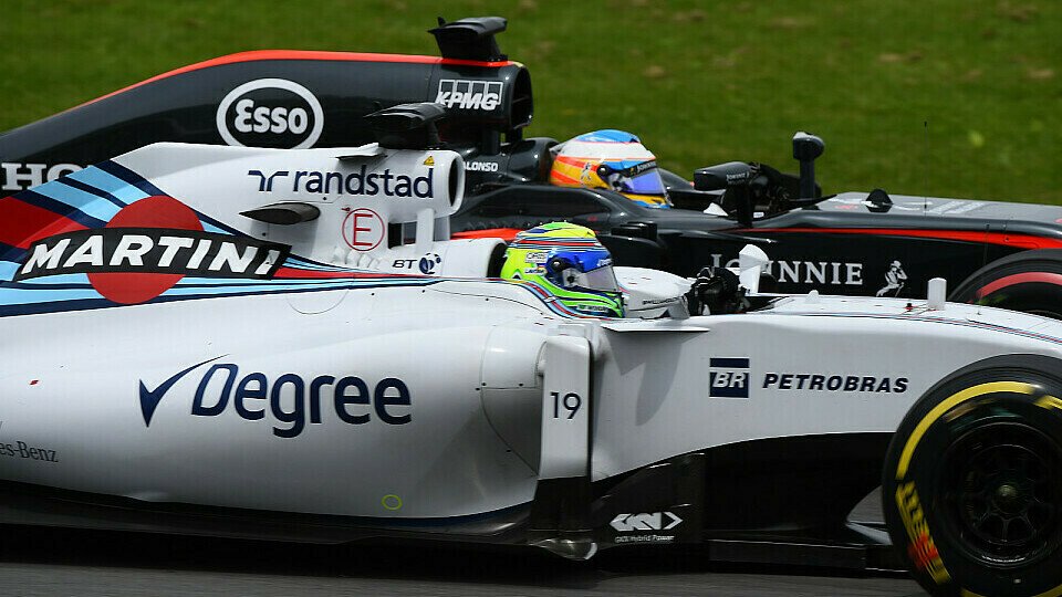 Felipe Massa pflügte sich durchs Feld, Foto: Sutton