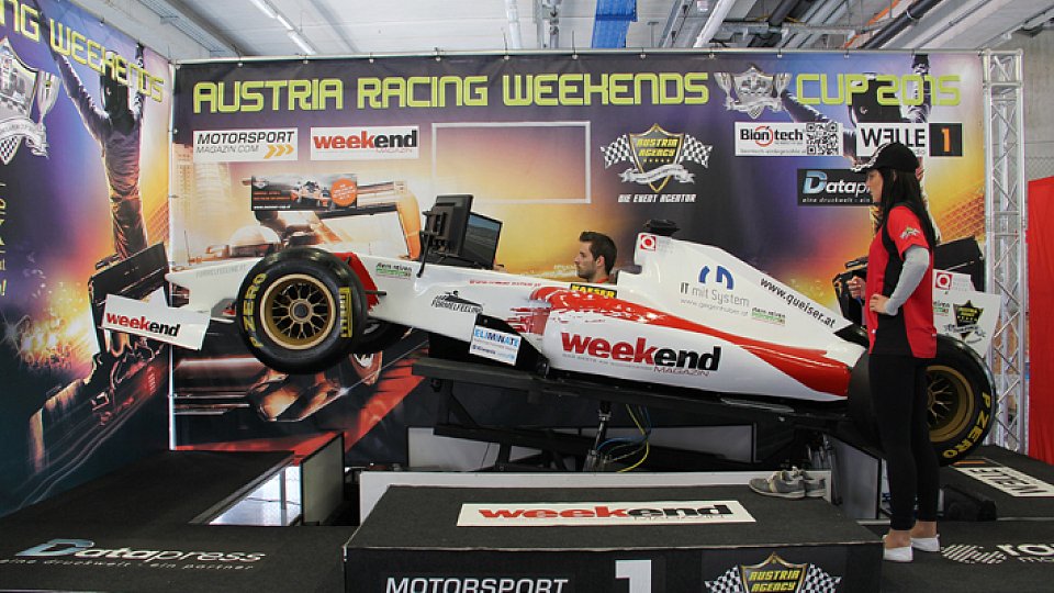 Der Full Motion F1 Simulator im Einsatz, Foto: Austria Racing Weekends Cup 2015