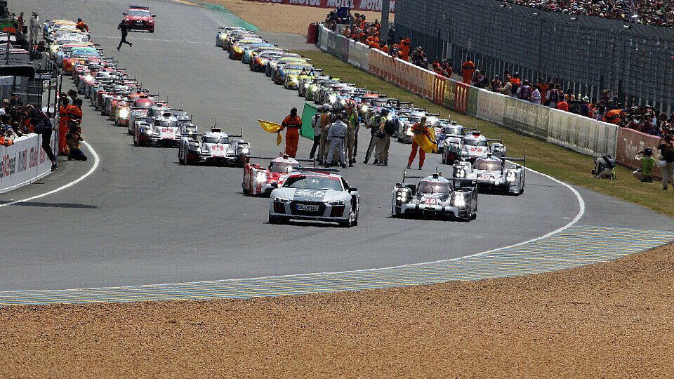 2016 umfasst das Grid in Le Mans 60 Autos, Foto: Speedpictures