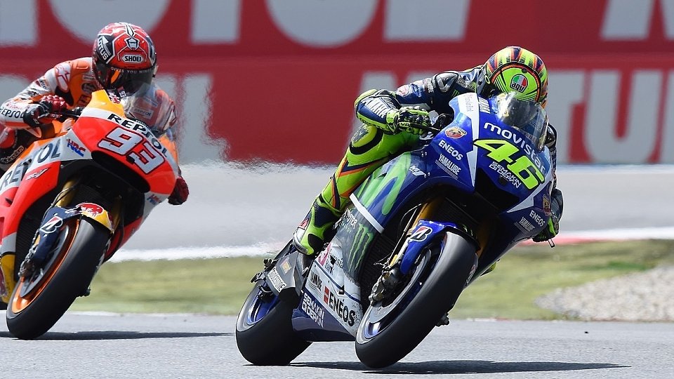 Valentino Rossi und Marc Marquez lieferten sich in Assen ein knallhartes Duell, Foto: Yamaha