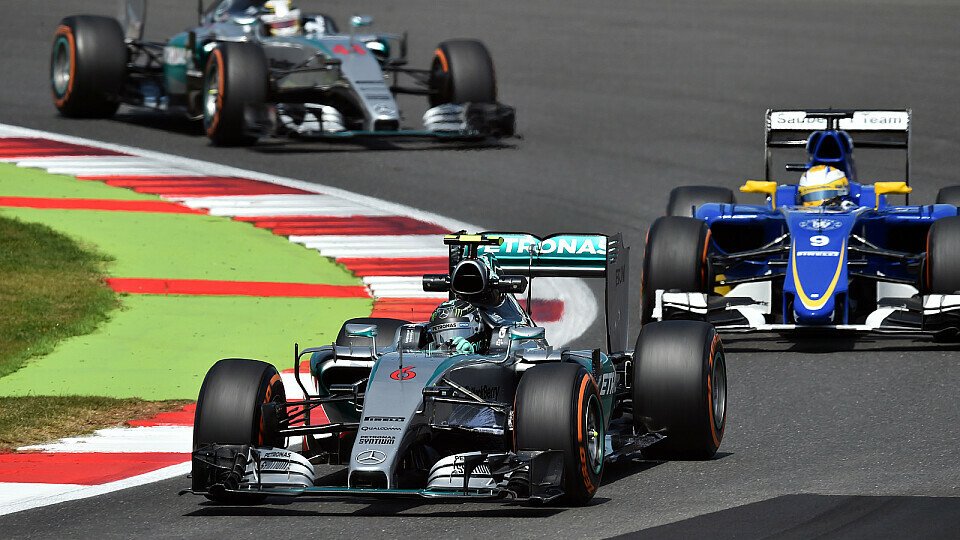 Rosberg dominiert Silverstone-Auftakt, Foto: Sutton