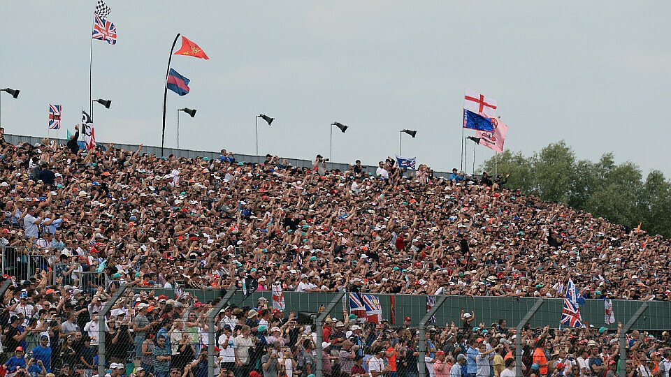 Die Fans sorgen beim Großbritannien GP für eine tolle Atmosphäre, Foto: Sutton