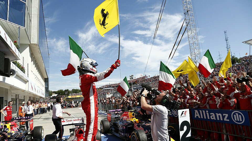 Sebastian Vettel holt sich in Ungarn seinen zweiten Ferrari-Sieg, Foto: Sutton