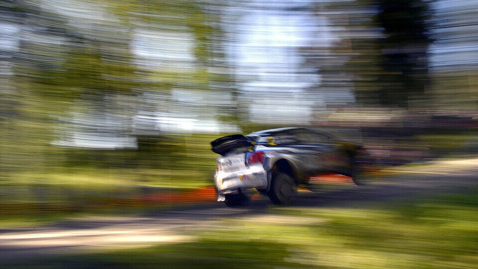 Jari-Matti Latvala war im Schnitt schneller als Sebastien Loeb, Foto: Volkswagen Motorsport