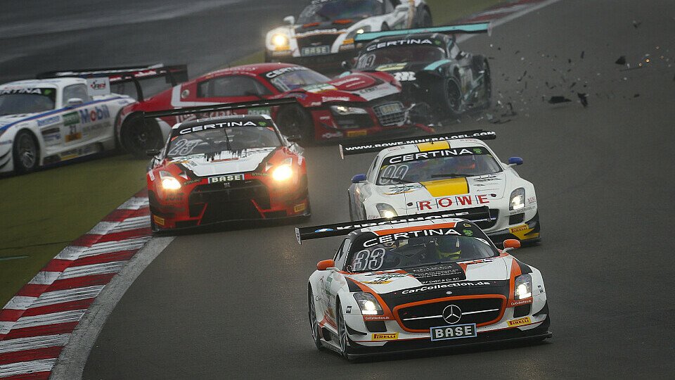 CarCollection Motorsport hielt sich beim Debüt-Wochenende am Nürburgring aus Scharmützeln heraus, Foto: ADAC GT Masters