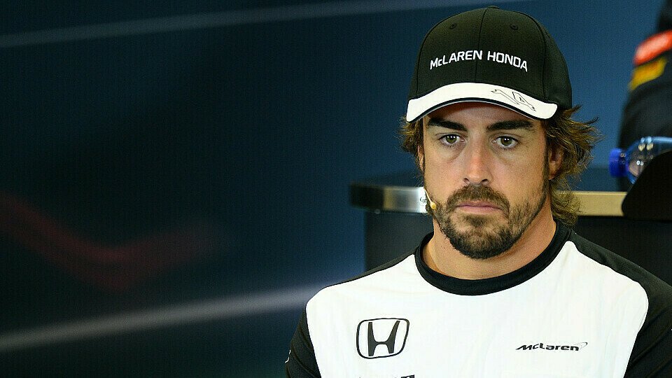 Alonso stellt wenig begeistert fest: Aktuell ist er mehr Test- als Rennfahrer, Foto: Sutton