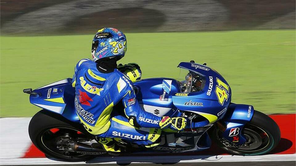 Geht Suzukis Blick nach hinten oder doch nach vorne in Silverstone?, Foto: Suzuki