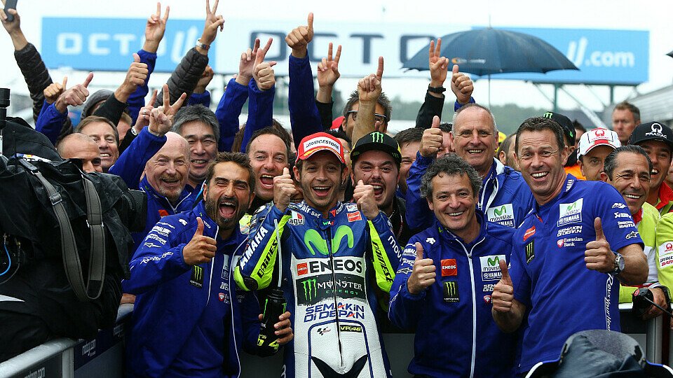 Valentino Rossi sucht einen glücklichen Gewinner für das MotoGP-Finale in Valencia, Foto: Yamaha