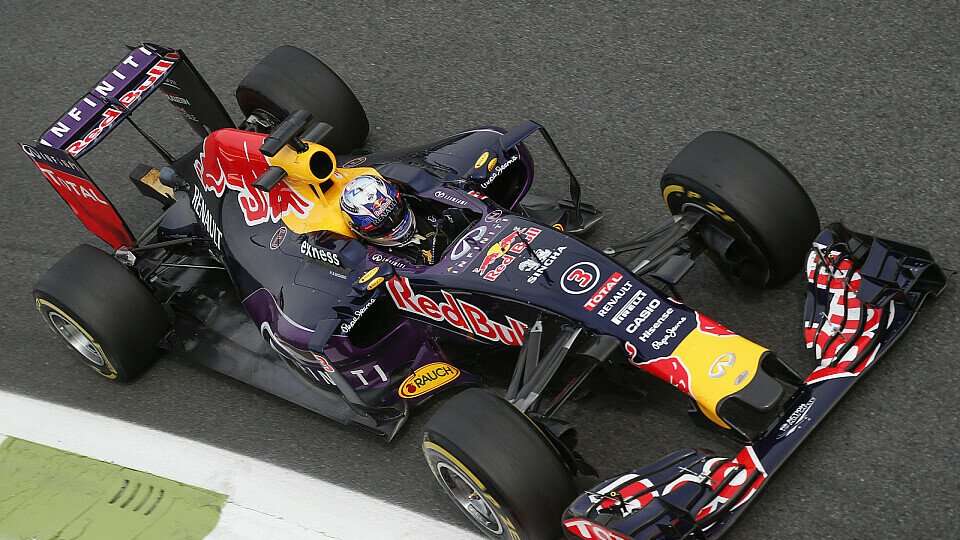 Red Bull sitzt in der Motorenfalle, Foto: Sutton