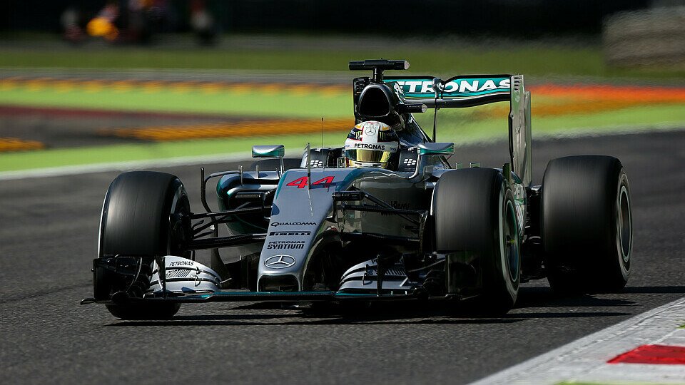 Hamilton erzielte in Monza seine siebte Pole Position in Serie, Foto: Sutton