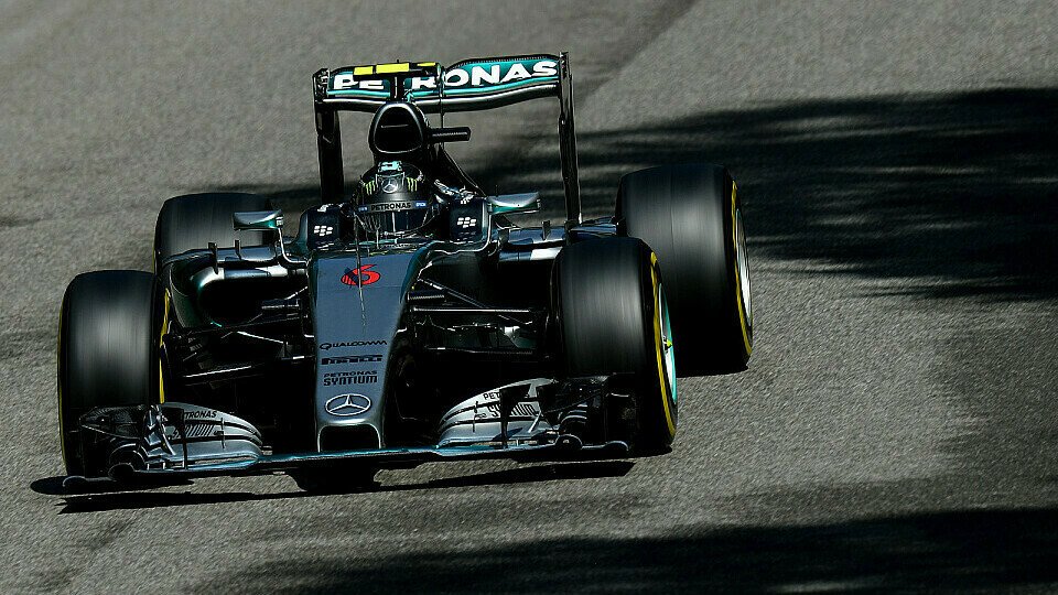 Nico Rosberg scheidet in Monza mit einem Motorschaden aus, Foto: Sutton