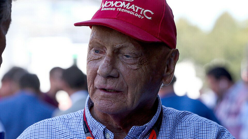 Niki Lauda erklärt, dass Ferrari bei Mercedes sehr ernst genommen wird, Foto: Sutton