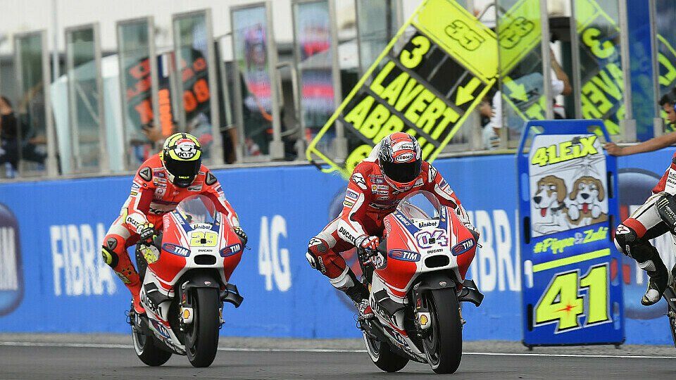 Dovizioso und Iannone rechnen nicht damit, dass ihnen ihr Armpump in Misano gefährlich werden könnte, Foto: Ducati