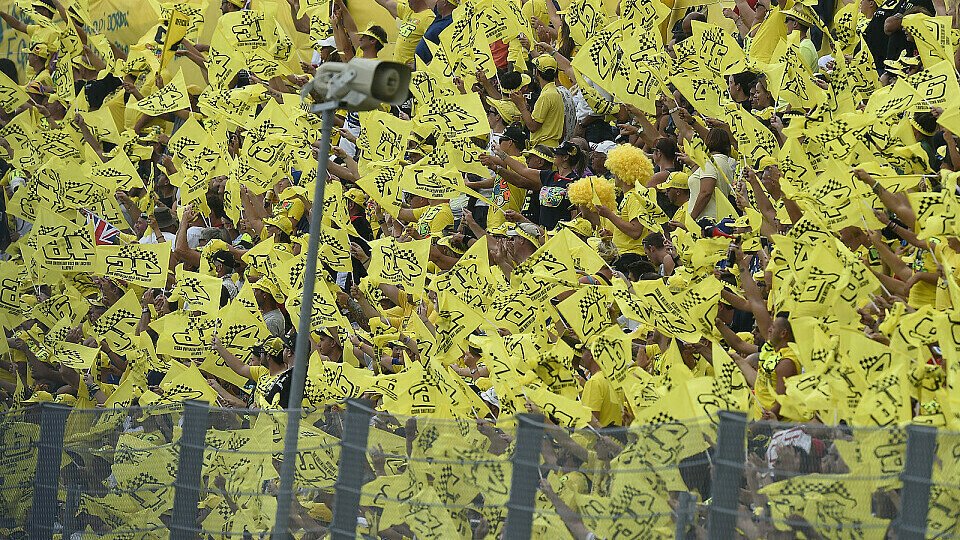 Künftig wird auch am Sachsenring eine Tribüne fest in gelber Hand sein, Foto: Milagro