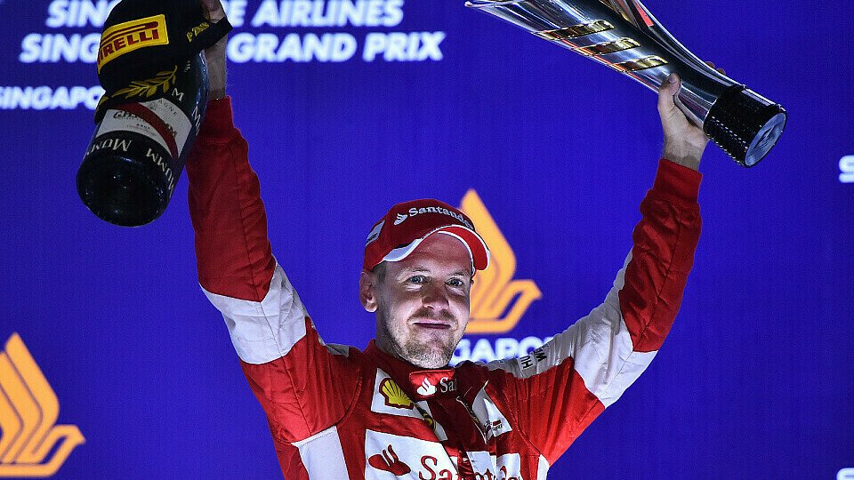 In Singapur fuhr Sebastian Vettel zum 42. Mal zum Sieg, Foto: Sutton