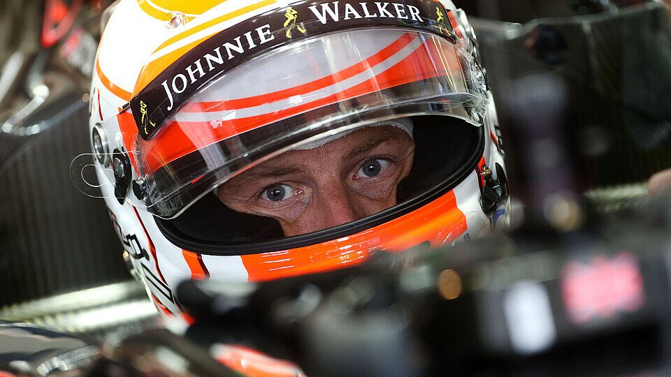 Jenson Button muss nun selbst entscheiden, ob er bei McLaren weitermachen will, Foto: Sutton