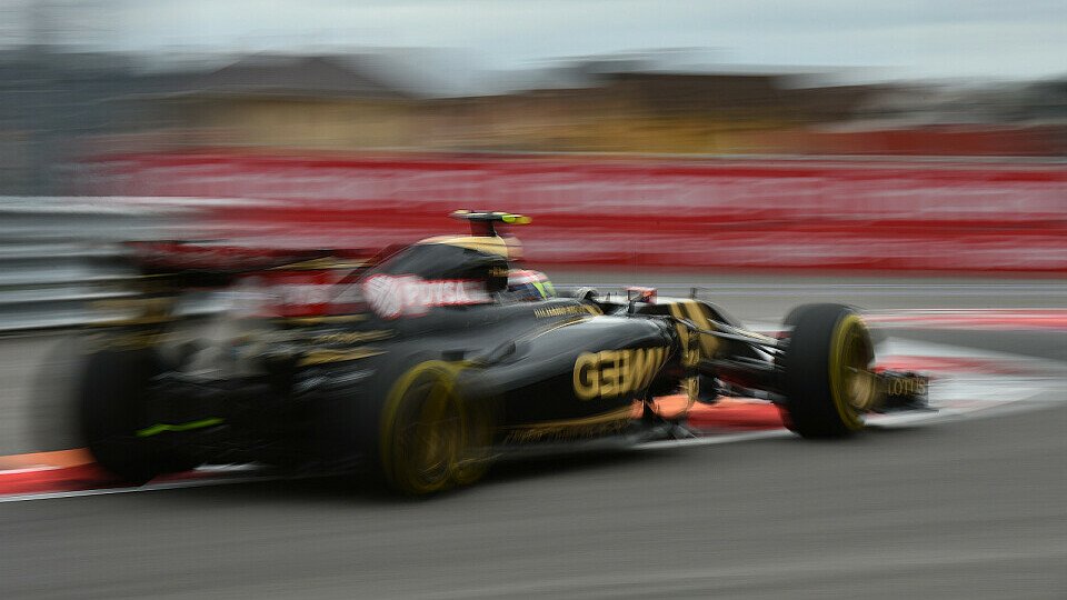Die Lotus-Fahrer Grosjean, Maldonado und Palmer kamen am Freitag in Russland nur auf 18 Runden, Foto: Sutton