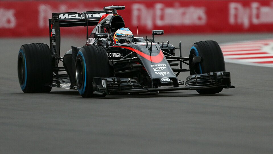 Fernando Alonso drehte in Sochi 28 Runden - die meisten aller Fahrer, Foto: Sutton