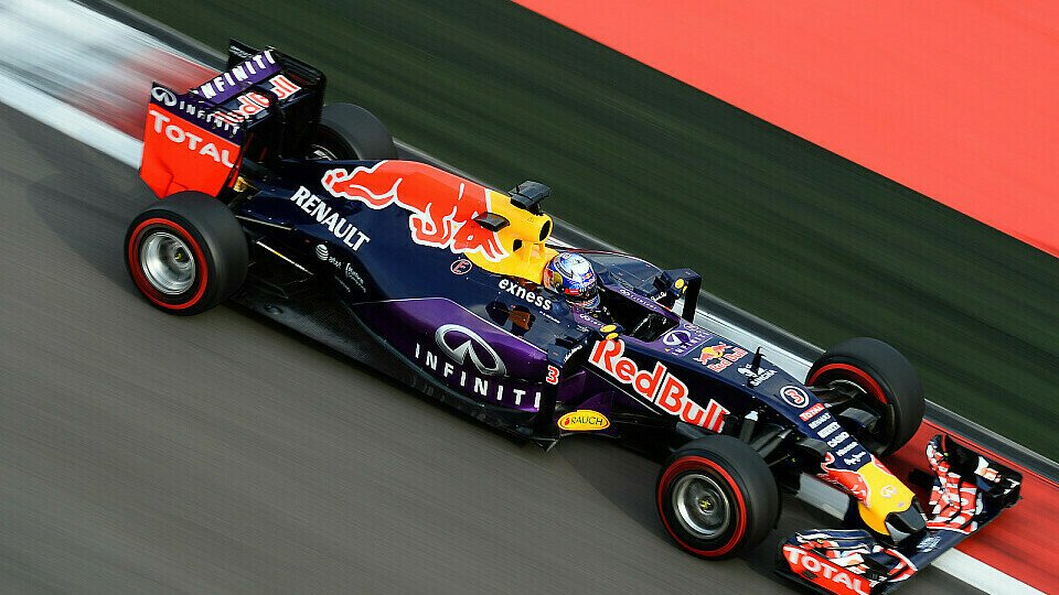 Daniel Ricciardo willl auch 2016 noch in der Formel 1 fahren, Foto: Sutton