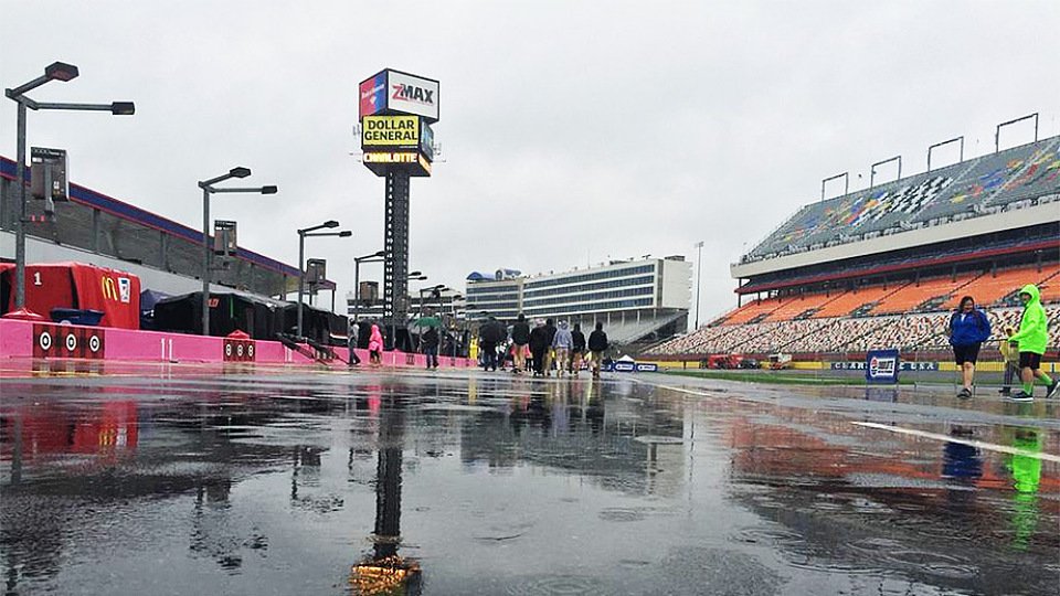 Das Nachtrennen in Charlotte wurde auf Sonntag verschoben, Foto: NASCAR