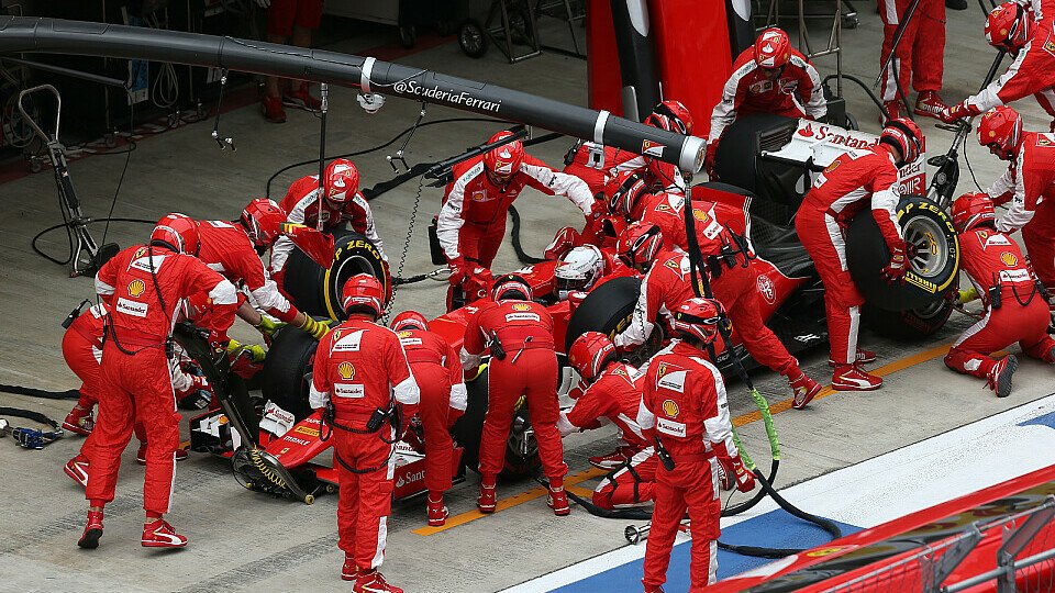 Ferrari erzielte wieder die besten Boxenstopp-Zeiten, Foto: Sutton