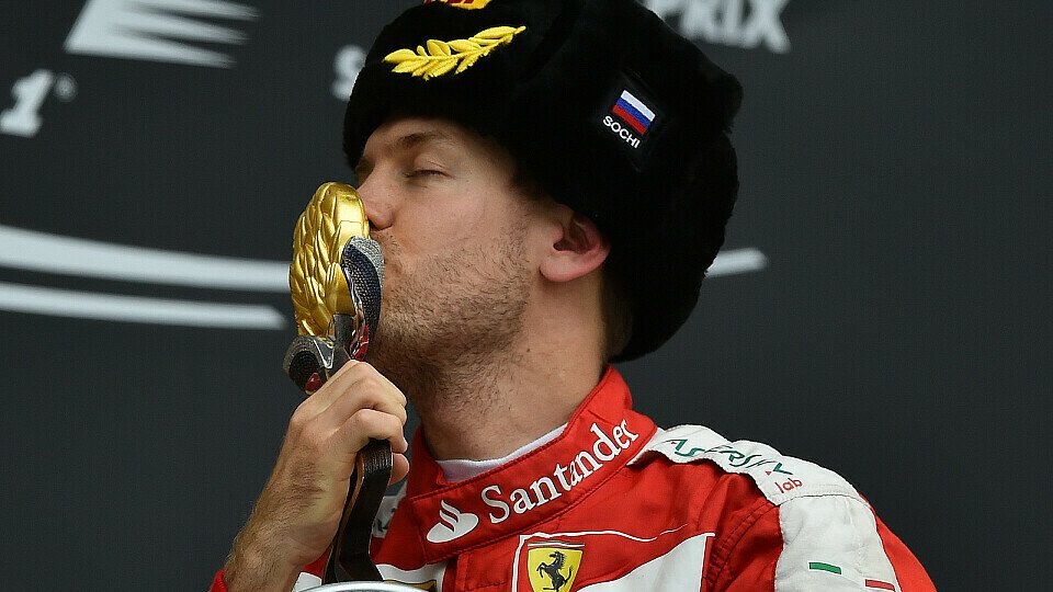 Sebastian Vettel trug sich mit dem 350. Podestplatz eines Deutschen in die Geschichtsbücher ein, Foto: Sutton
