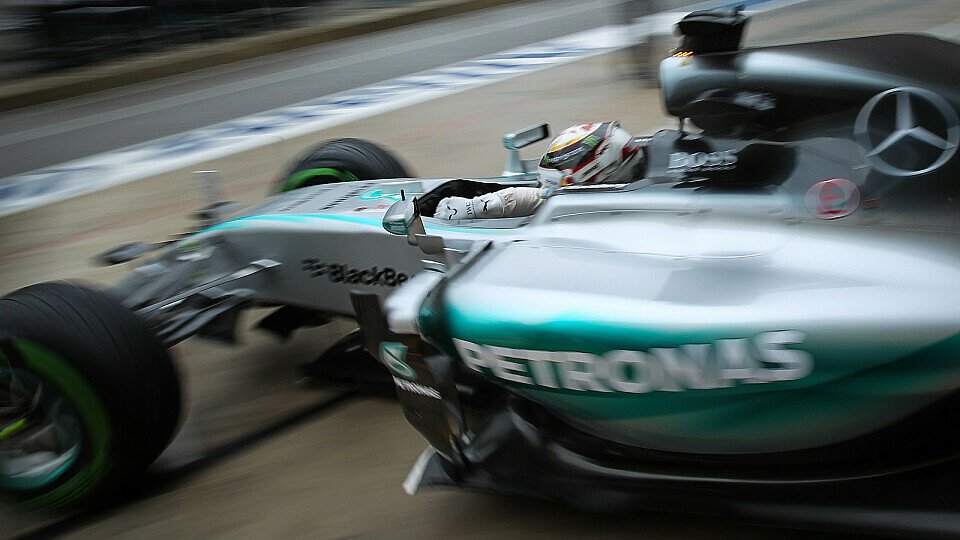 Lewis Hamilton kann das US-Wochenende entspannt in Angriff nehmen, Foto: Sutton