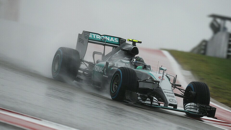 Nico Rosberg hofft auf ein nachträgliches Qualifying am Sonntag, Foto: Sutton