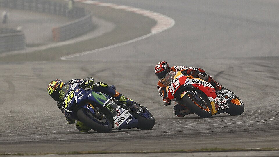 Rossi und Marquez duellierten sich in den ersten Runden des Rennens, Foto: Milagro