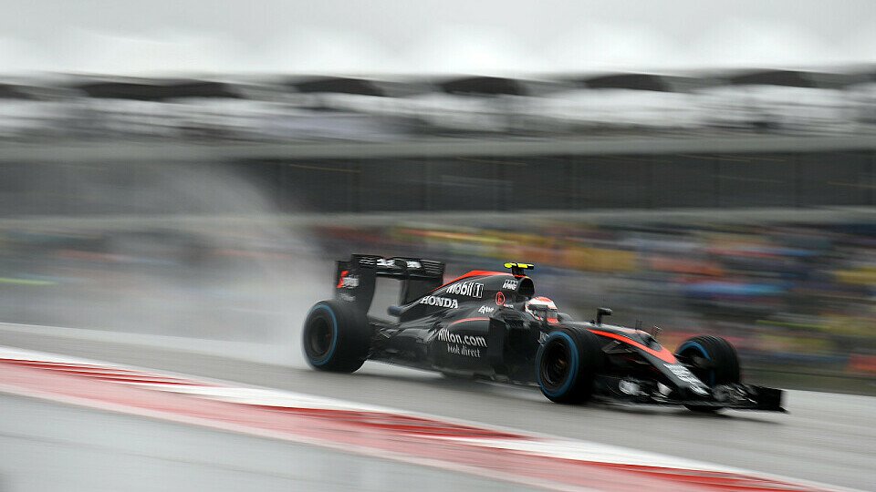 Wenn es nach McLaren geht, darf der Himmel in Mexiko gern wieder seine Schleusen öffnen, Foto: Sutton