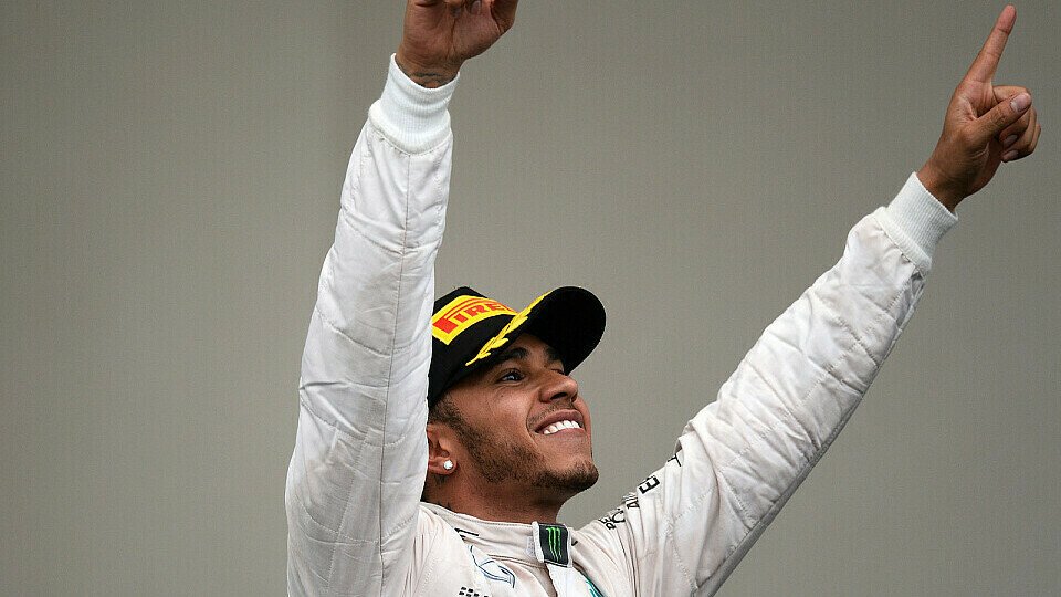 Lewis Hamilton ist Formel-1-Weltmeister 2015, Foto: Sutton