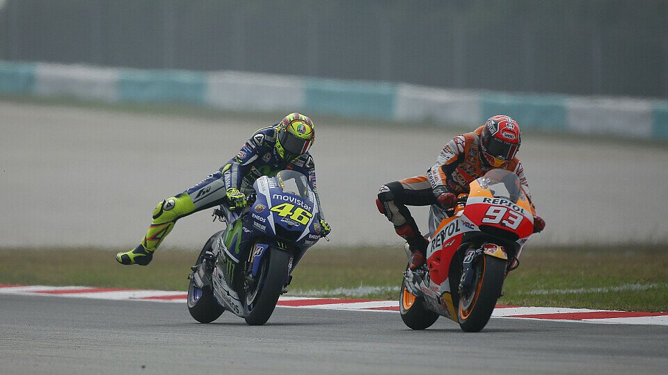 Rossi und Marquez kamen sich in Malaysia noch näher - Vettel findet's gut, Foto: Milagro
