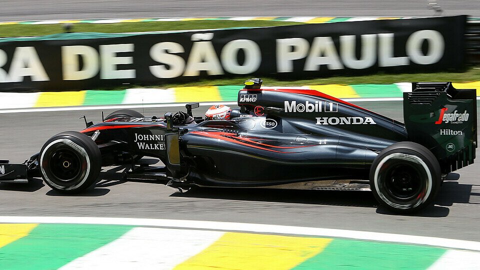 Erneut schieden beide McLaren in Q1 aus, Foto: Sutton
