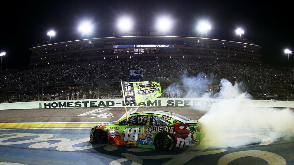 Kyle Busch gewann das Rennen und ist der neue Sprint-Cup-Champion, Foto: NASCAR
