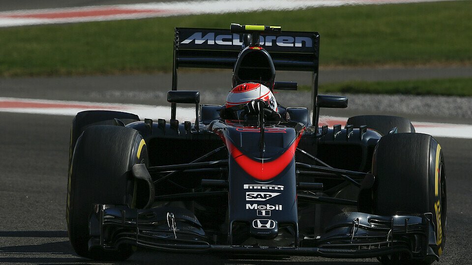 Jenson Button scheiterte nur knapp am Einzug in Q3, Foto: Sutton