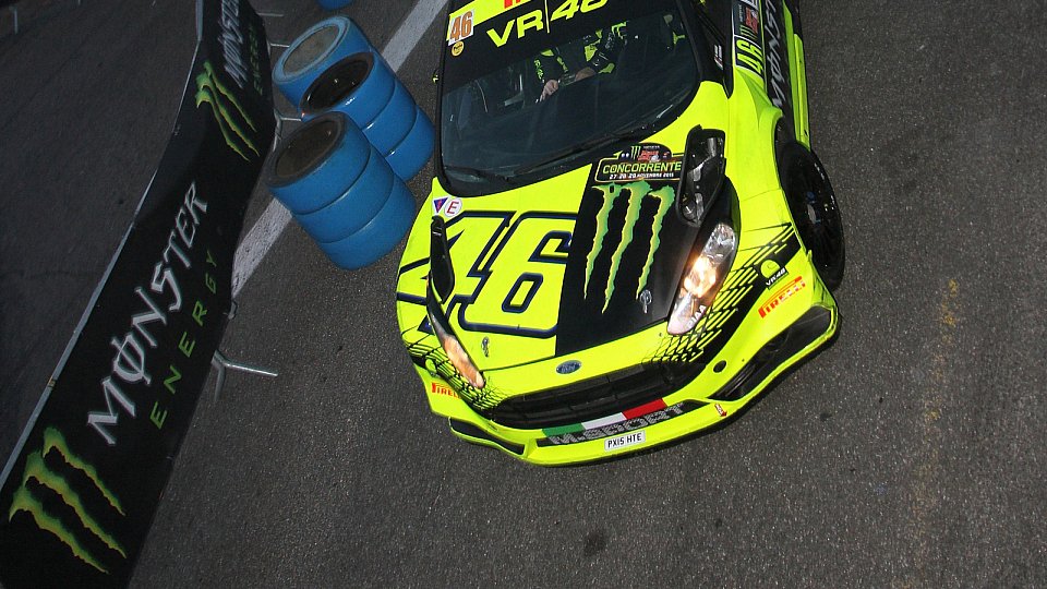 Valentino Rossi hat es auch im Rallye-Auto richtig drauf, Foto: Lorenzo Beretta