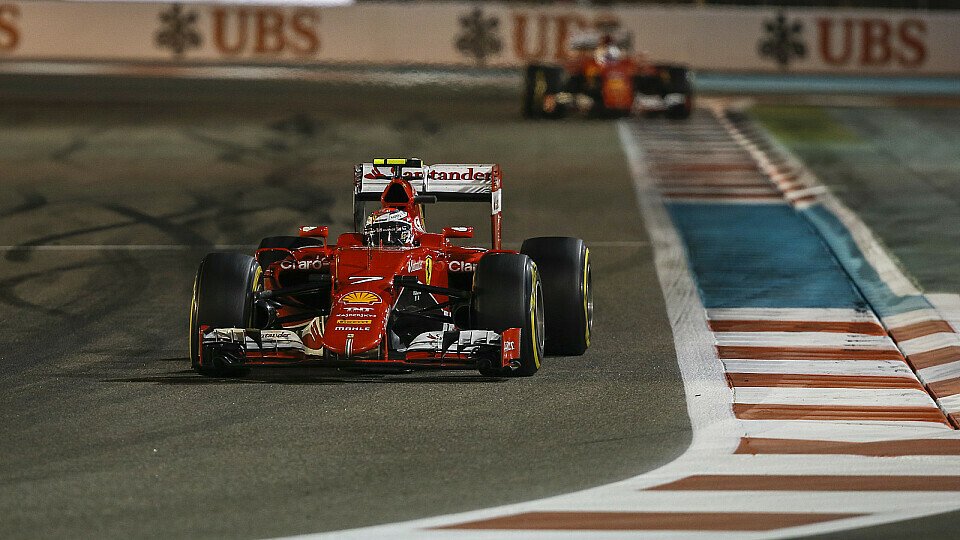 Sehen wir den Ferrari von Kimi Räikkönen 2016 öfter vor Sebastian Vettel? Für Mika Salo nicht ausgeschlossen, Foto: Sutton