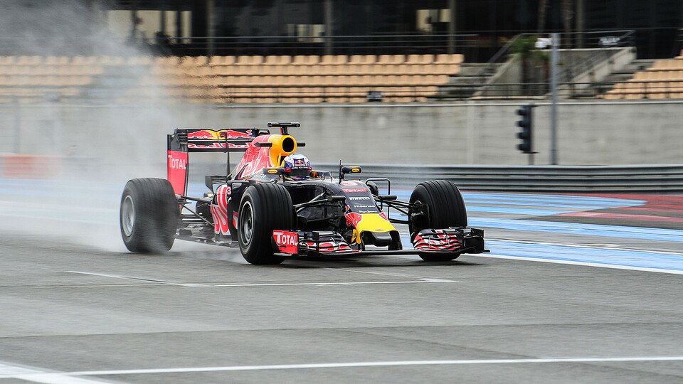 Daniel Ricciardo war am Montag der Schnellste, Foto: Sutton