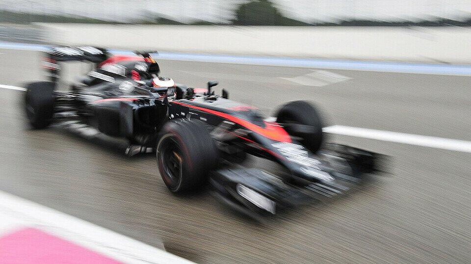 Vandoorne absolvierte zuletzt den Regenreifentest für McLaren, Foto: Sutton