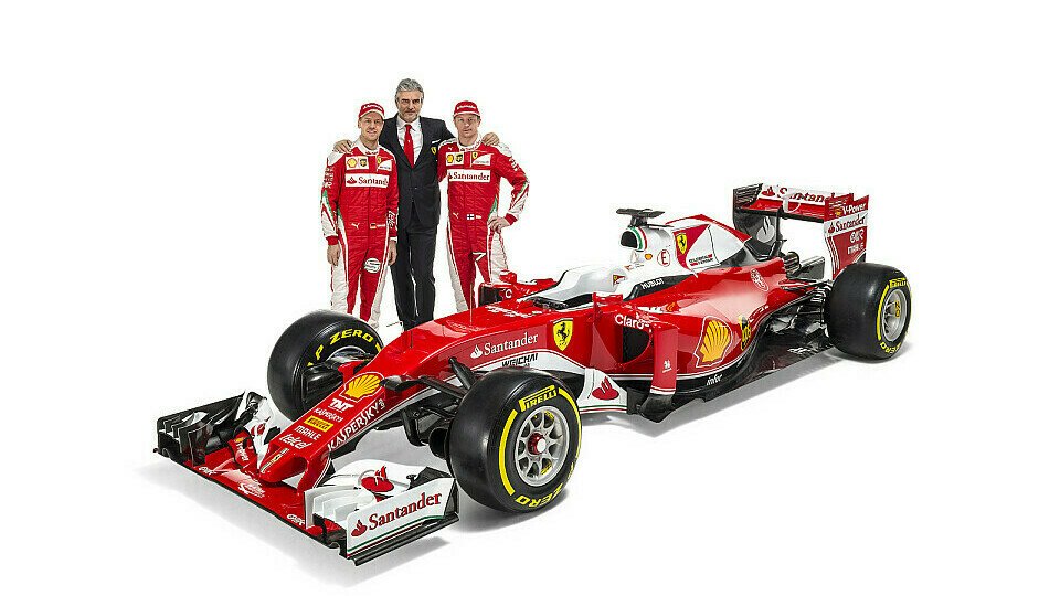 Vettel, Räikkönen, Arrivabene und der neue Ferrari: So sah die Präsentation der Scuderia für 2016 aus, Foto: Ferrari