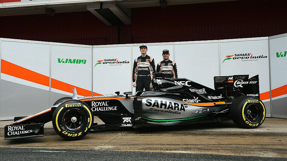 Sergio Perez und Nico Hülkenberg zeigten am Montagmorgen ihr neues Arbeitsgerät, Foto: Sutton