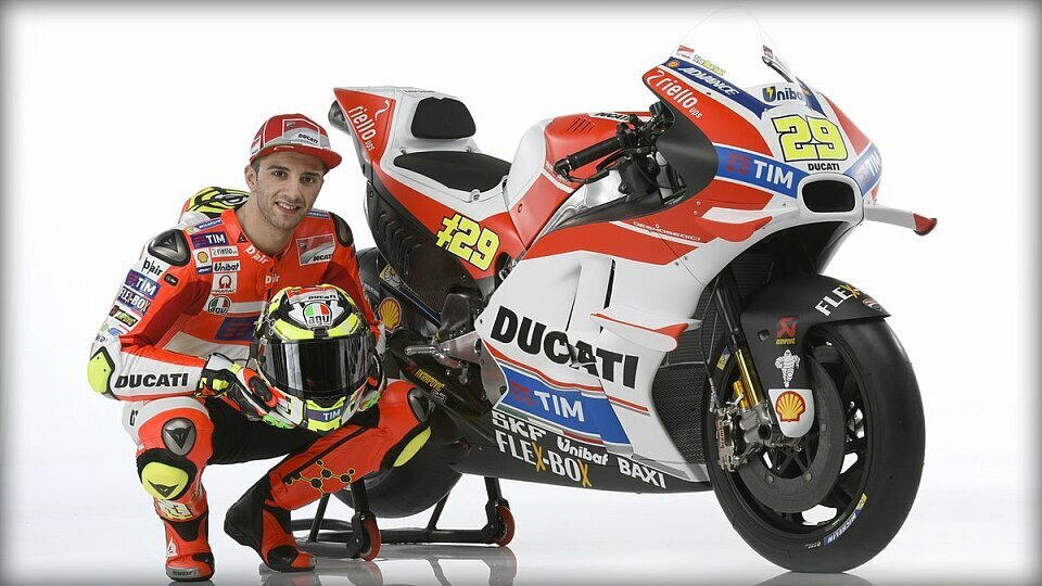 Andrea Iannone mit seinem neuen Arbeitsgerät, Foto: Ducati