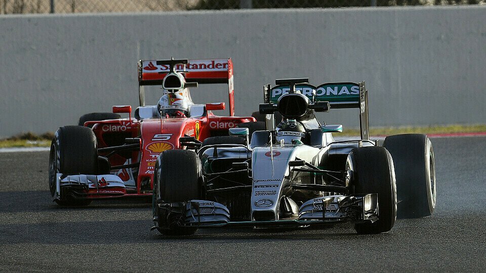 Mercedes präsentiert sich bisher besser als Ferrari, Foto: Sutton