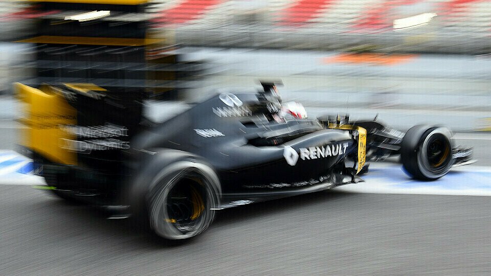 Renault war nach zwei problematischen Tagen dann viel unterwegs, Foto: Sutton