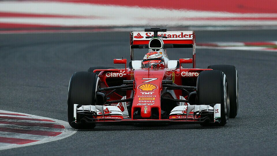 Räikkönen steckte zwischen mehreren Problemen und schnellen Zeiten, Foto: Sutton