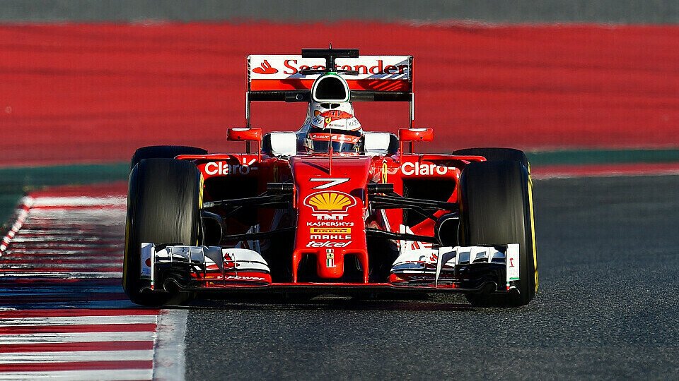 Kimi Räikkönen visiert 2016 den WM-Titel mit Ferrari an, Foto: Sutton