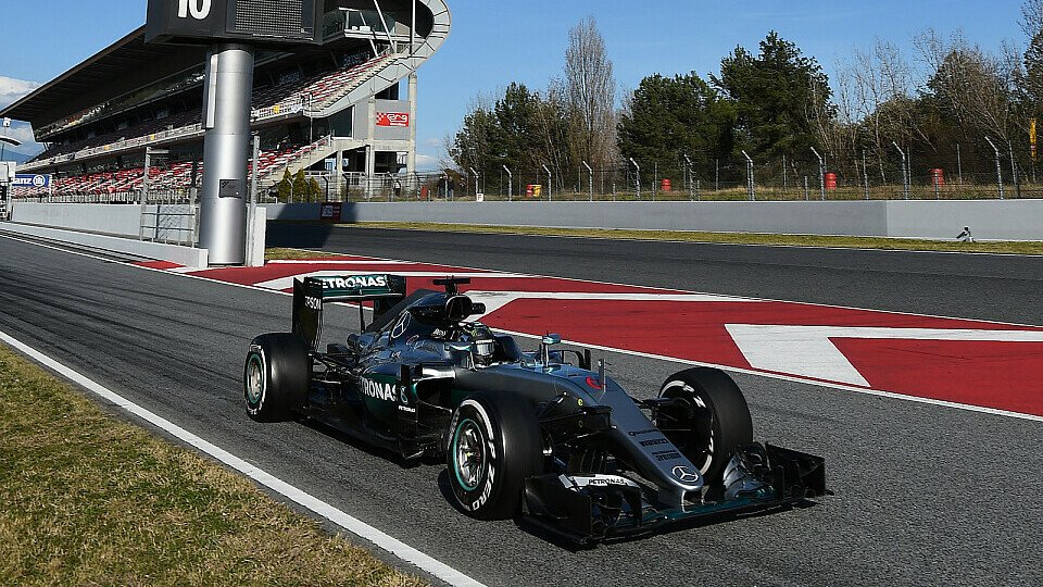 Der neue Mercedes soll auch in der Formel-1-Saison 2016 die Benchmark setzen, Foto: Sutton