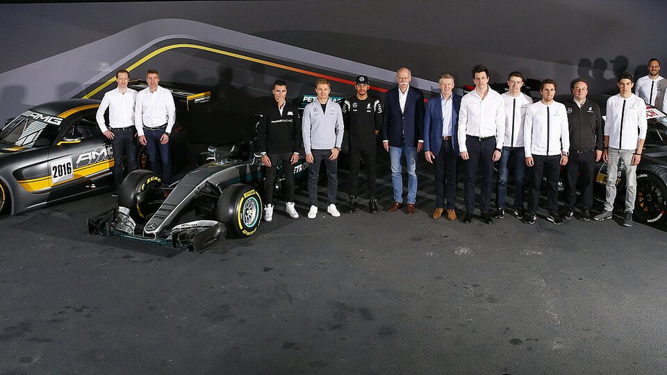 Mercedes startet mit einem besonderen Event in die Rennsaison, Foto: Mercedes-Benz