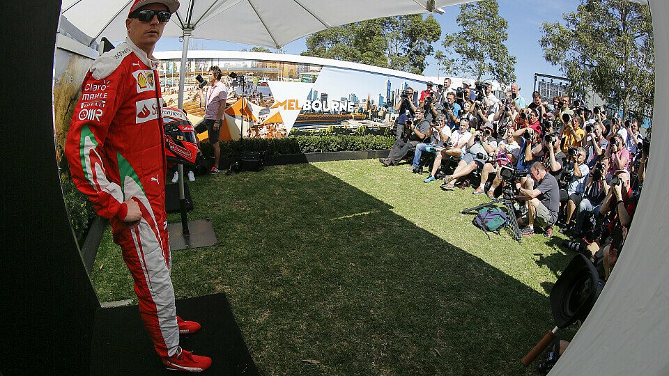 Kimi Räikkönen bleibt - und Ferraris Tür für 2017 damit weiter verschlossen, Foto: Sutton