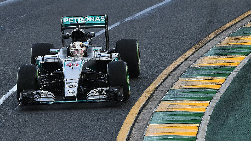 Lewis Hamilton fuhr die Bestzeit im 1. Training in Melbourne im Mercedes, Foto: Sutton